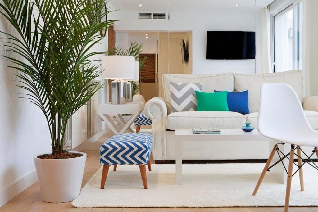 Ferienwohnung Luminoso Apartamento Con Terraza En Sol Madrid Exterior foto