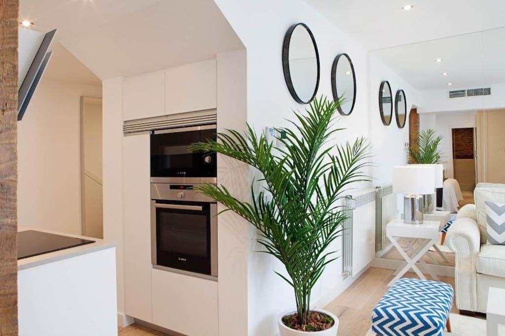 Ferienwohnung Luminoso Apartamento Con Terraza En Sol Madrid Exterior foto